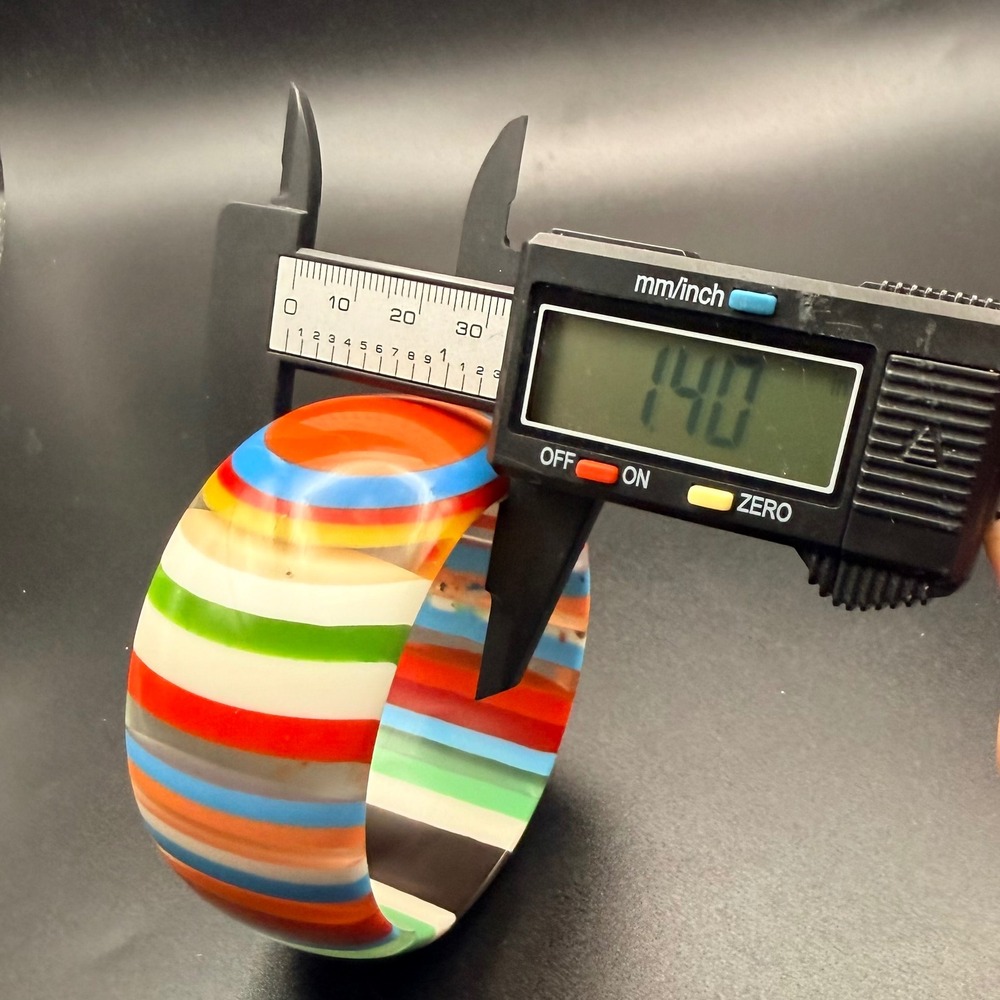 Vintage Bangle Bracelet Multicolor Laminated Striped Bullseye Chunky‎ Acrylic 8 - Picture 2 of 10